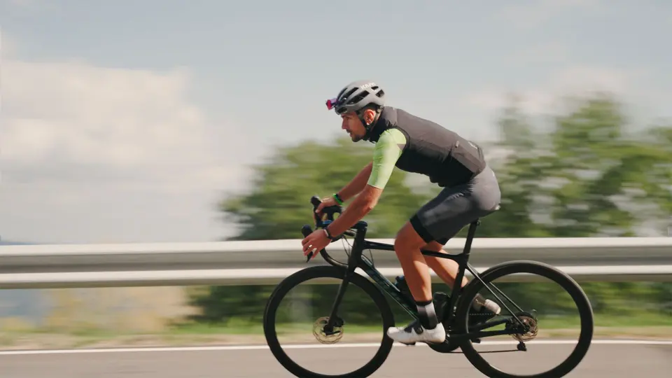 Still from Barcelona Cadaques Velodrom