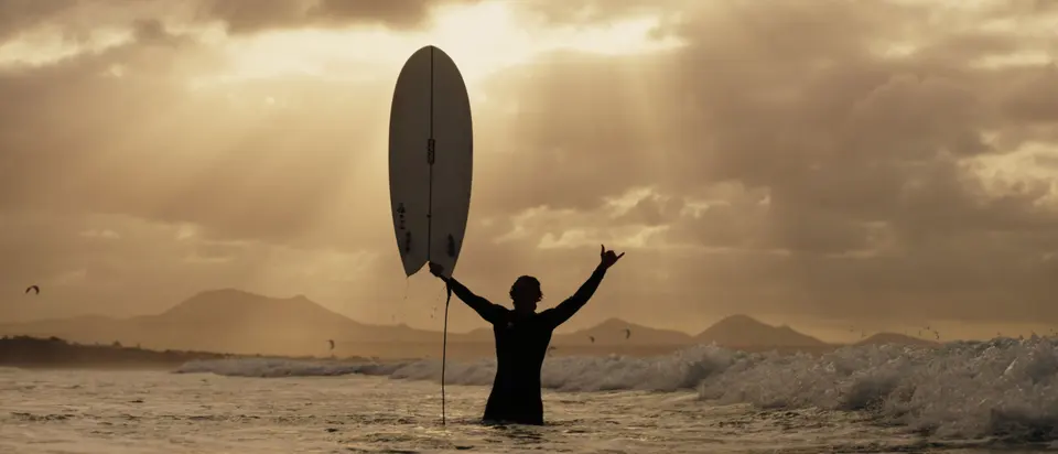 Lanzarote: waves, depths and dreams, still 10 of 33